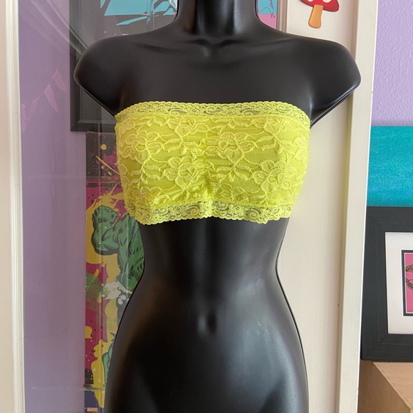 Neon yellow lace bra 💛 size medium - Picture 1 of 5